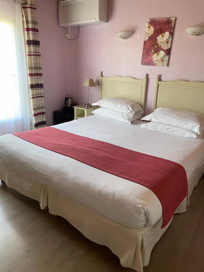 Classic Double Room,1420881972:JPEG